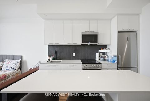 Photo 4 at 801 - 1808 St. Clair Avenue W, Junction Area, Toronto