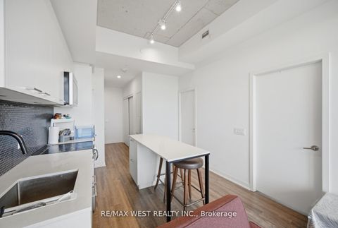 Photo 7 at 801 - 1808 St. Clair Avenue W, Junction Area, Toronto