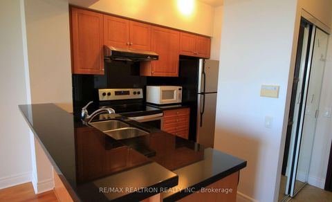 Photo 2 at 808 - 1 Clairtrell Road, Willowdale East, Toronto