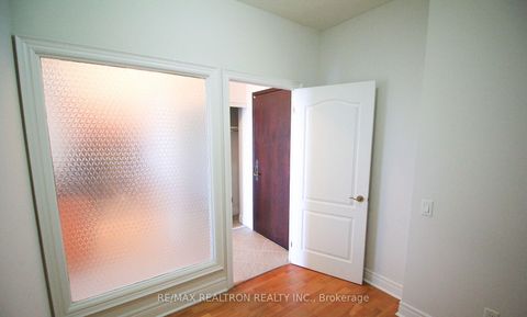 Photo 4 at 808 - 1 Clairtrell Road, Willowdale East, Toronto