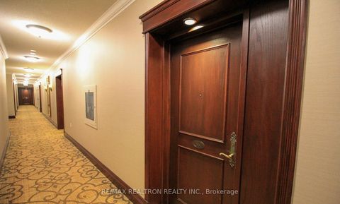 Photo 8 at 808 - 1 Clairtrell Road, Willowdale East, Toronto