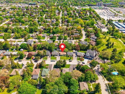 Photo 7 at 48 Cartier Crescent, Crosby, Richmond Hill