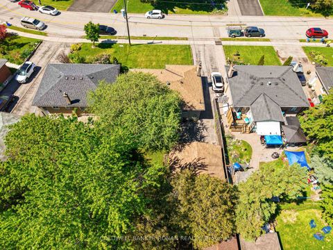 Photo 28 at 48 Cartier Crescent, Crosby, Richmond Hill