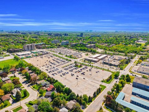 Photo 33 at 48 Cartier Crescent, Crosby, Richmond Hill
