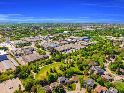 Photo 34 at 48 Cartier Crescent, Crosby, Richmond Hill