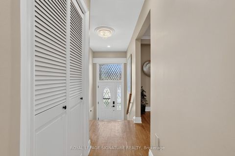 Photo 1 at 164B Edmonton Drive, Pleasant View, Toronto