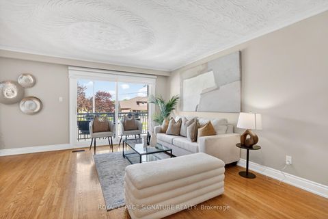 Photo 3 at 164B Edmonton Drive, Pleasant View, Toronto
