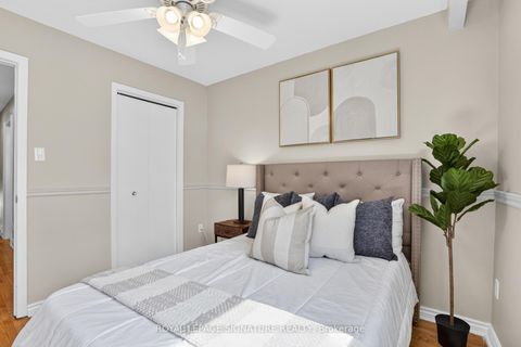 Photo 15 at 164B Edmonton Drive, Pleasant View, Toronto