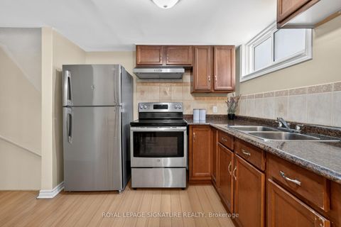 Photo 27 at 164B Edmonton Drive, Pleasant View, Toronto