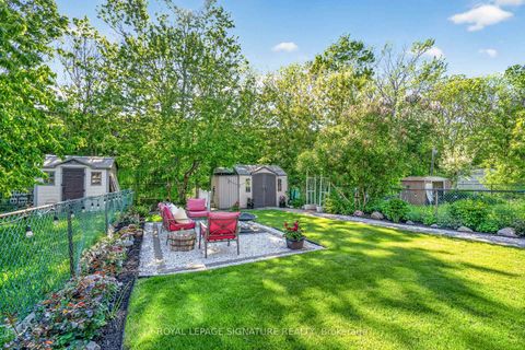 Photo 38 at 164B Edmonton Drive, Pleasant View, Toronto