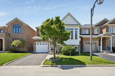 Photo 1 at 30 Trelawny Road, Greensborough, Markham