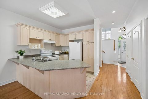 Photo 4 at 30 Trelawny Road, Greensborough, Markham