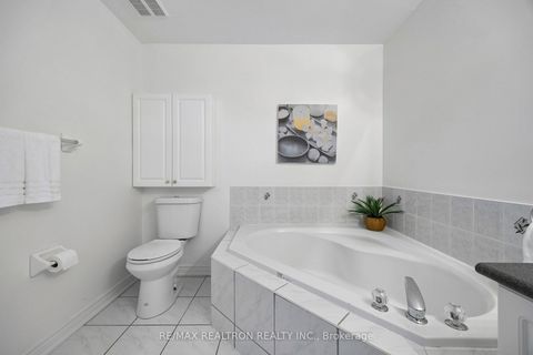 Photo 17 at 30 Trelawny Road, Greensborough, Markham