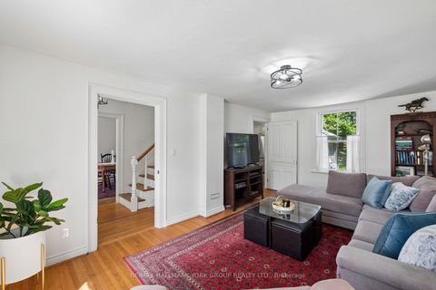 Photo 6 at 37 Arnold Crescent, Mill Pond, Richmond Hill
