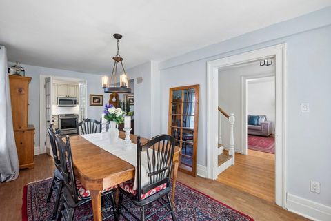 Photo 7 at 37 Arnold Crescent, Mill Pond, Richmond Hill