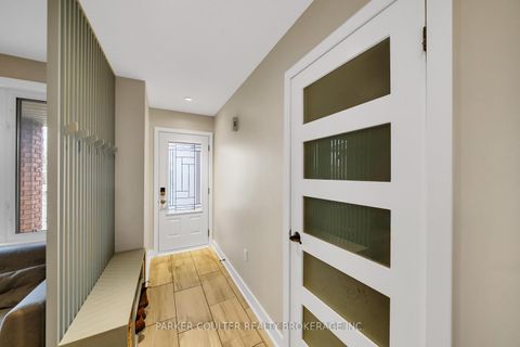 Photo 3 at 138 Benson Drive, Northwest, Barrie