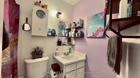 Photo 11 at 1061 Bathurst Street, Annex, Toronto