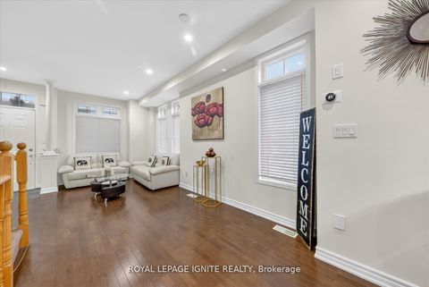 Photo 10 at 95 - 117A THE QUEENSWAY, Swansea, Toronto