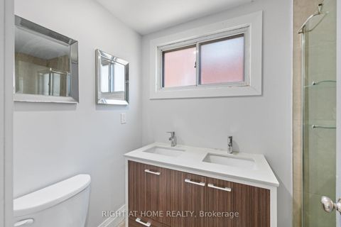 Photo 5 at 72 Katherine Road, CFB, Toronto