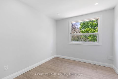 Photo 9 at 72 Katherine Road, CFB, Toronto