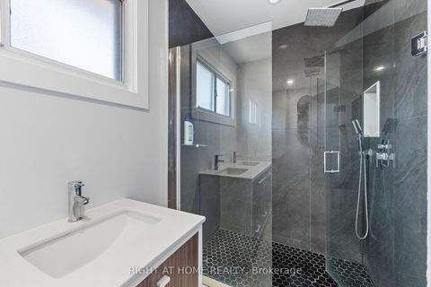 Photo 15 at 72 Katherine Road, CFB, Toronto