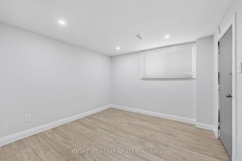 Photo 20 at 72 Katherine Road, CFB, Toronto