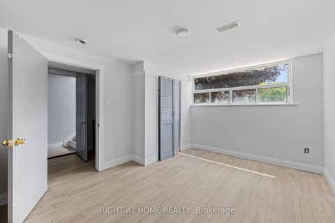 Photo 24 at 72 Katherine Road, CFB, Toronto