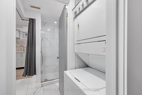 Photo 26 at 72 Katherine Road, CFB, Toronto