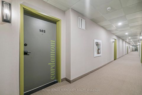 Photo 14 at 102 - 6 Spice Way, Rural Barrie Southeast, Barrie