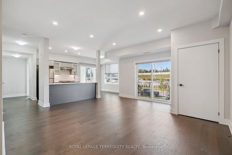 Photo 16 at 102 - 6 Spice Way, Rural Barrie Southeast, Barrie