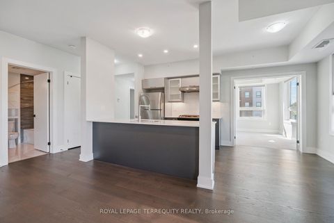 Photo 19 at 102 - 6 Spice Way, Rural Barrie Southeast, Barrie