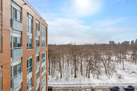 Photo 16 at 716 - 1830 Bloor Street W, High Park North, Toronto