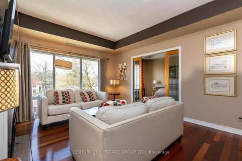 Photo 2 at 405 - 211 Randolph Road, Leaside, Toronto
