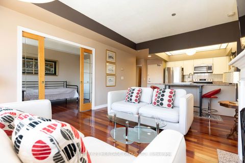 Photo 7 at 405 - 211 Randolph Road, Leaside, Toronto