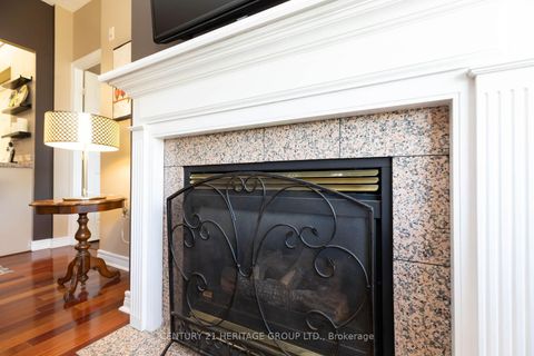 Photo 8 at 405 - 211 Randolph Road, Leaside, Toronto