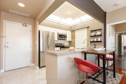 Photo 14 at 405 - 211 Randolph Road, Leaside, Toronto