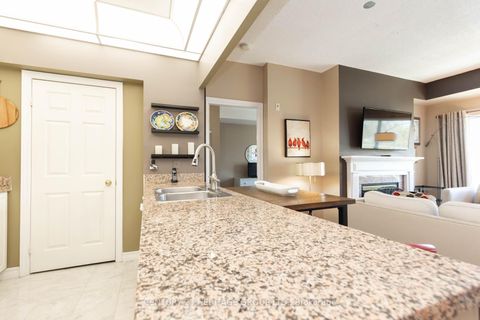 Photo 18 at 405 - 211 Randolph Road, Leaside, Toronto