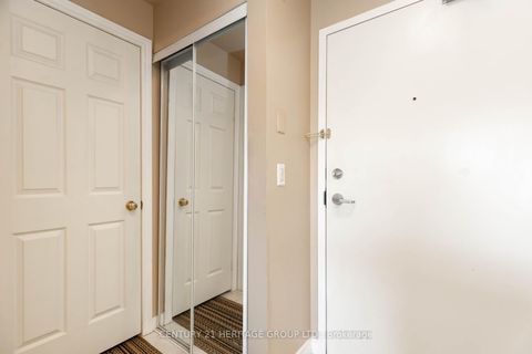 Photo 33 at 405 - 211 Randolph Road, Leaside, Toronto