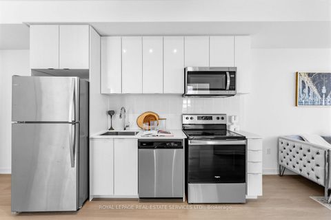 Photo 6 at 502 - 859 The Queensway, Queensway, Toronto