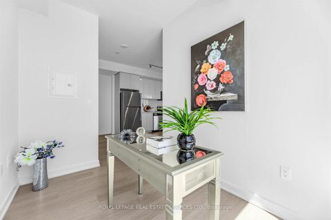 Photo 17 at 502 - 859 The Queensway, Queensway, Toronto