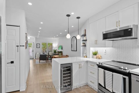 Photo 10 at 459 Ashdale Avenue, Coxwell, Toronto