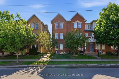 Photo 1 at 64 - 2758 Eglinton Avenue E, Eglinton East, Toronto