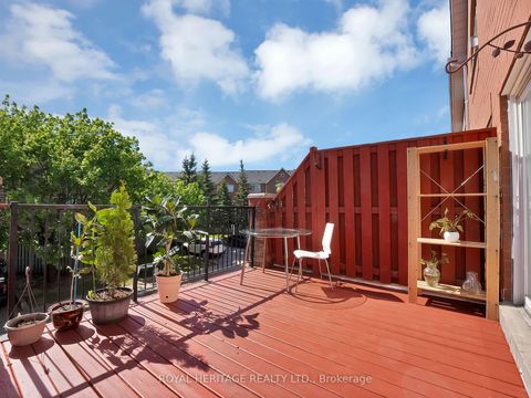 Photo 16 at 64 - 2758 Eglinton Avenue E, Eglinton East, Toronto