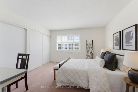 Photo 21 at 64 - 2758 Eglinton Avenue E, Eglinton East, Toronto