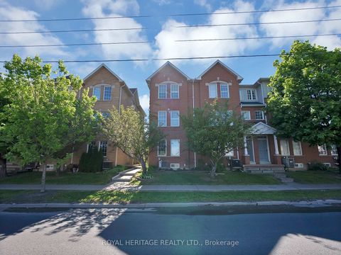 Photo 27 at 64 - 2758 Eglinton Avenue E, Eglinton East, Toronto