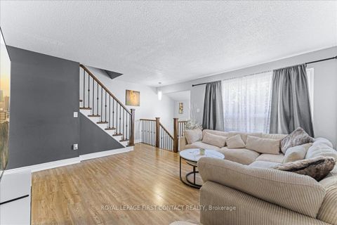 Photo 4 at I7 - 63 Ferris Lane, Cundles East, Barrie