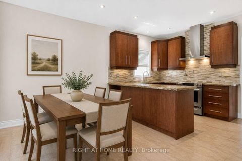 Photo 14 at 246 Caproni Drive, Maple, Vaughan