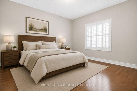 Photo 19 at 246 Caproni Drive, Maple, Vaughan