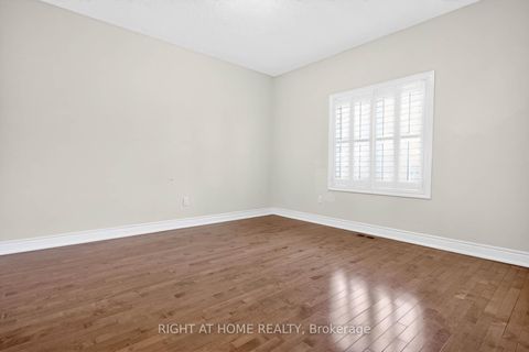 Photo 20 at 246 Caproni Drive, Maple, Vaughan