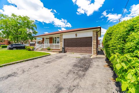 Photo 1 at 25 Islay Court, Humbermede, Toronto